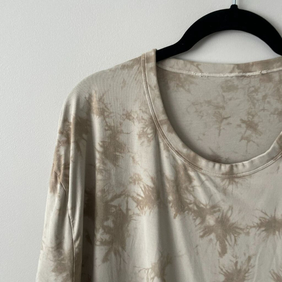 Lululemon 2021 5 Year Basic Tee *Earth Dye Crew Neck Shirt Earth Dye Sand Tan XL - Picture 4 of 7